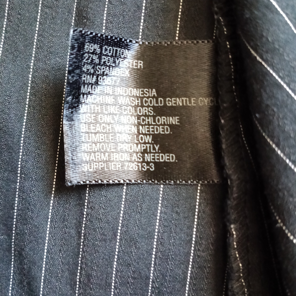 Worthington Black Pinstripe Blouse Size Small - Picture 6 of 6